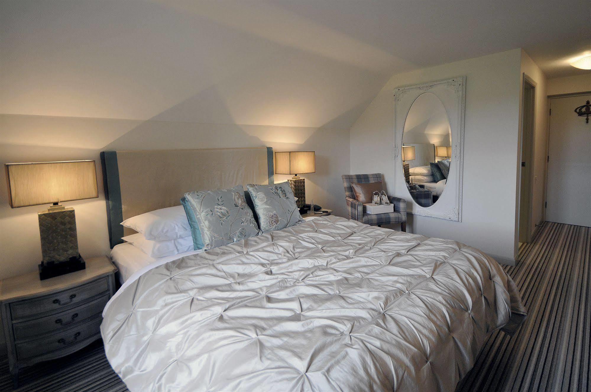The Crown Of Crucis Country Inn And Hotel Cirencester Eksteriør billede